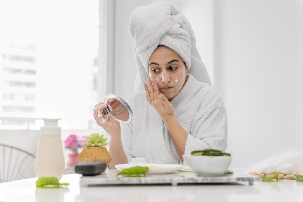 Natural Ingredients That Actually Help Your Skin: What Real People and Experts Agree On